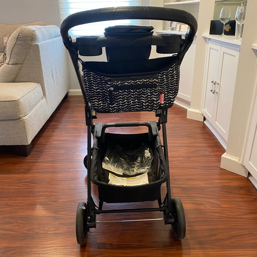 Chicco shuttle frame stroller